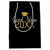 大年 – 名前と帽子 – 黒い金ゴールド卒業 ミディアムペーパーバッグ (正面)