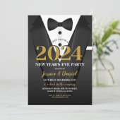 大晦日のタキシードスーツ　ゴールド　ブラック　ボウタイ 招待状 (スタンド正面)