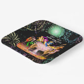 大晦日のパーティースピリッツ黒背景 ペーパープレート (傾斜あり)