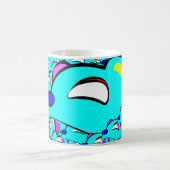 大流行を起こす コーヒーマグカップ (中央)