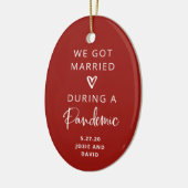 大流行結婚したの間に |写真バック付き赤 セラミックオーナメント (左)