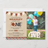 大物を蹴ること |サッカーの最初の誕生日の写真 招待状 (正面)