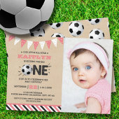 大物を蹴ること |サッカーの最初の誕生日の写真 招待状