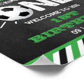 大物を蹴ること |サッカーの最初の誕生日へようこそ ポスター (角)