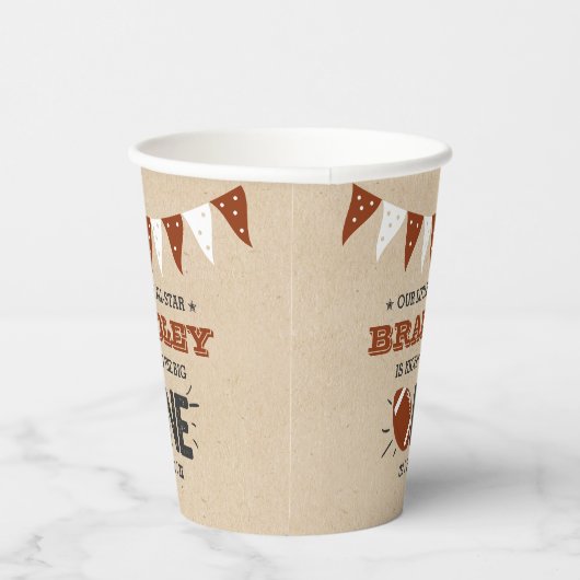 大物を蹴ること |サッカーの誕生日 紙コップ (右)