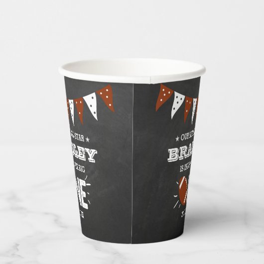 大物を蹴ること |サッカーの誕生日 紙コップ (右)