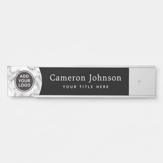 大理石のカスタムルックの背景の黒のロモダンゴ サインプレート (正面)