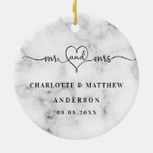 大理石の白いミセスエレガント新し結婚いクリスマス セラミックオーナメント (裏面)