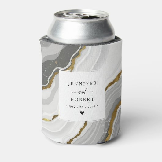 大理石アゲート金ゴールドグリッターモノグラム結婚ズの名前 缶クーラー (缶裏面)