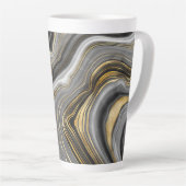 大理石ブラックと金ゴールド パーソナライズされた カフェラテマグ (右アングル)