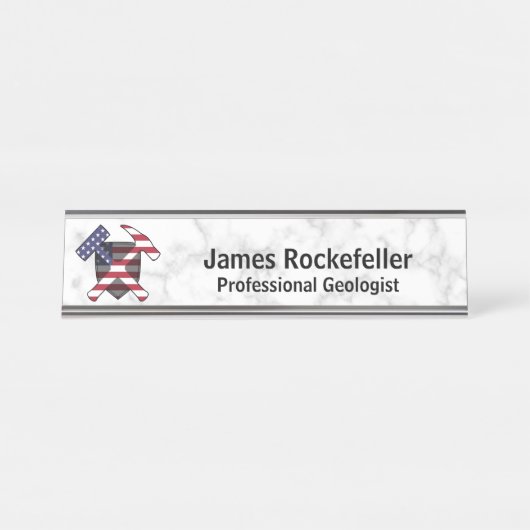 大理石プリントの地質学者のロックハンマーのロゴ(米国) デスクネームプレート (正面)