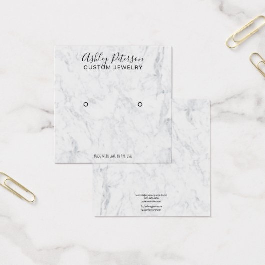 大理石ミニマルエレガントリストスタッドイヤリング表示 (オフィス)