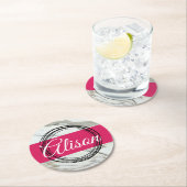 大理石ミニマルデザイン追加の名前文字 ラウンドペーパーコースター (インサイチュ)