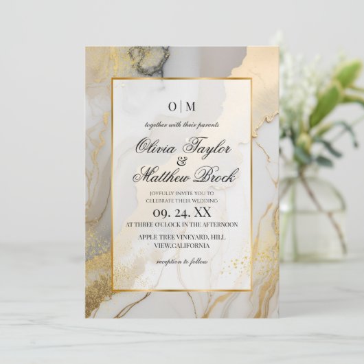 大理石モダンベージュ灰色と金ゴールド結婚ズ 招待状 (スタンド正面)