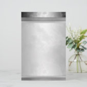 大理石模様をつけられた黒い静止した5.5" x 8.5" 便箋 (スタンド正面)