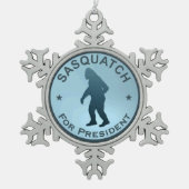 大統領サスカッチ スノーフレークピューターオーナメント (正面)