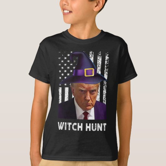 大統領伝説トランプ2024マグショット Tシャツ (正面)