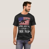 大統領用のゴッドガンとトランプのシャツドナルド・トランプ Tシャツ (正面フル)