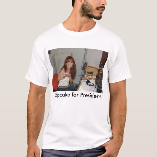 大統領2008年のためのカップケーキ Tシャツ (正面)