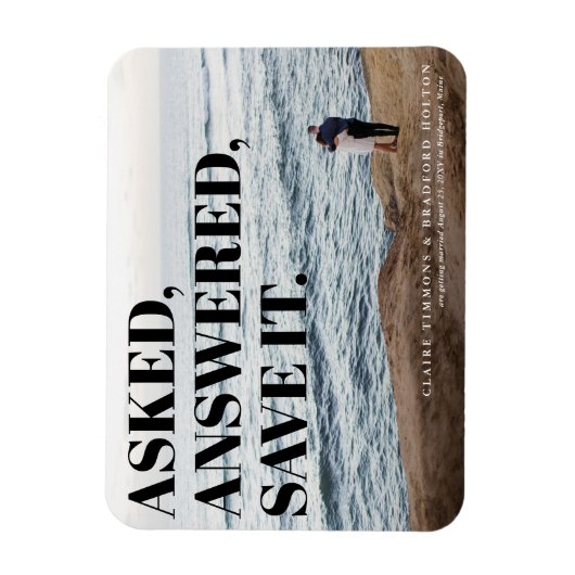 大胆でちょっぴり生意気なタイポグラフィーの結婚式「Save the Date」 マグネット (縦)