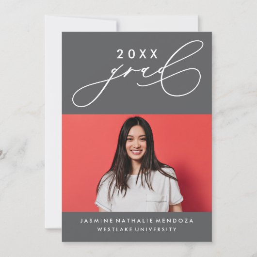 大胆で独創的なカリグラフィー卒業式招待状 招待状 (正面)