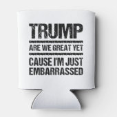 大胆な反トランプ声明 - 私たちはもう偉大なの? 缶クーラー (裏面)