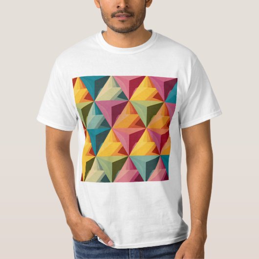 大胆な幾何学的な三角形のパターン Tシャツ (正面)