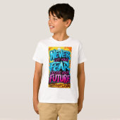"大胆な言葉、輝く未来" Tシャツ (正面フル)