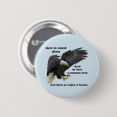 大胆に一人で立ち上がるアメリカのBald Eagle版 缶バッジ (正面&裏面)