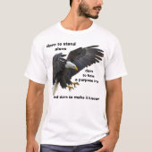大胆に一人で立ち上がるアメリカのBald Eagle版 Tシャツ (正面)