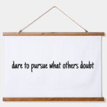 大胆に木製の上の壁のタペストリーを追求する