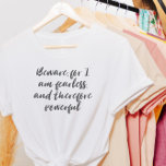 大胆不敵な女性の引用文モダンスクリプトタイポグラフィ Tシャツ<br><div class="desc">大胆不敵でパワフルな女性フランケンシュタイン引用文モダンのタイポグラフィTシャツ</div>