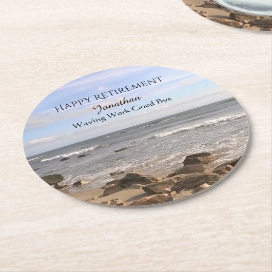 大西洋の海波の写真ハッピー・リタイア ラウンドペーパーコースター (アングル)