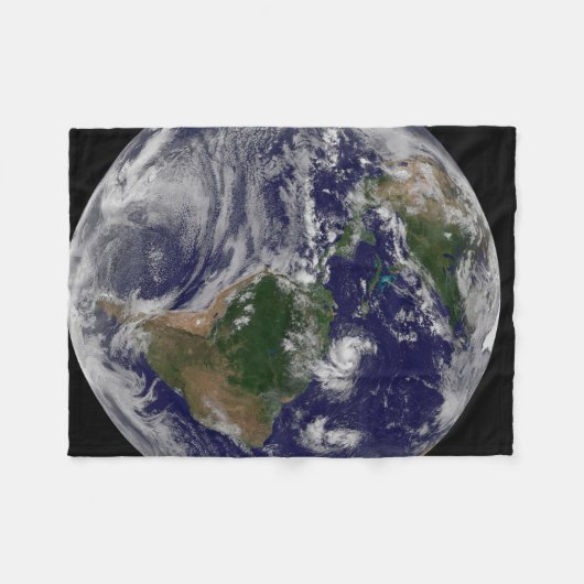大西洋の熱帯性嵐のある完全な地球 フリースブランケット (正面(横))
