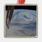 大西洋中部低気圧システム。 メタルオーナメント (正面)