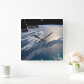 大西洋国際的上のSpce駅 スクエア壁時計 (ホーム)