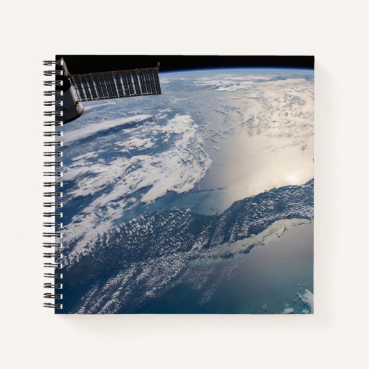 大西洋国際的上のSpce駅 ノートブック (正面)