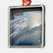 大西洋国際的上のSpce駅 メタルオーナメント (左)