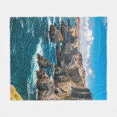 大西洋岸のミゼン岬の劇的な風景 フリースブランケット (正面(横))