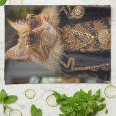 大邸宅の前に立つ豊かな猫 キッチンタオル (折り畳み)