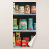 大量のカラフルヴィンテージ缶が表示される バスタオル (バスタオル)