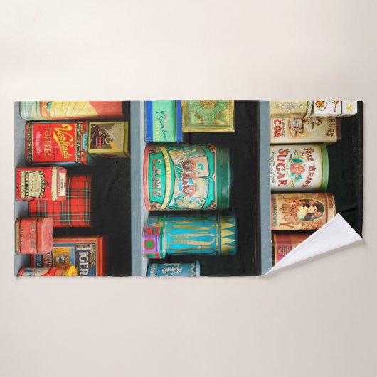 大量のカラフルヴィンテージ缶が表示される バスタオル (バスタオル)