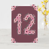 大12誕生日ピンク花緑の葉少女 カード (黄色い花)