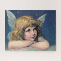 天の天使が空の雲の上で空想する