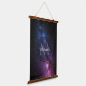 天の川の明るい色のパーソナル化可能なモノグラム 吊り下げ型タペストリー (傾斜あり)