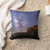 天の川の銀河系アリゾナ州カテドラルロック クッション (ブランケット)