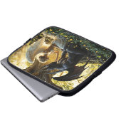 天の生き物の天使の悪魔ファンタジー ラップトップスリーブ (正面下部)