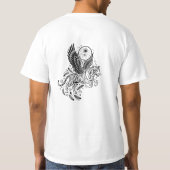 天上の霊獣タイガー - 羽ばたくドリームキャッチャーの美学 Tシャツ (裏面)