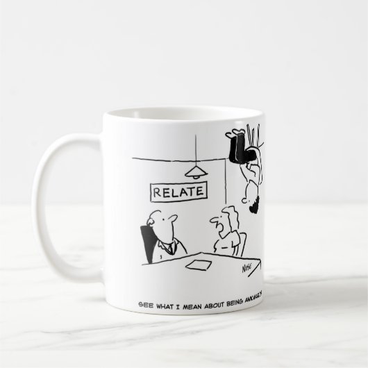 天井に座っている気まずい夫。おもしろい コーヒーマグカップ (左)