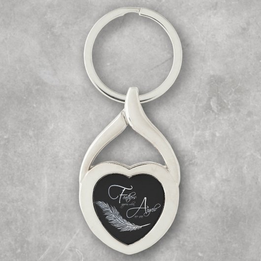 天使が近づくと羽が現れる キーホルダー